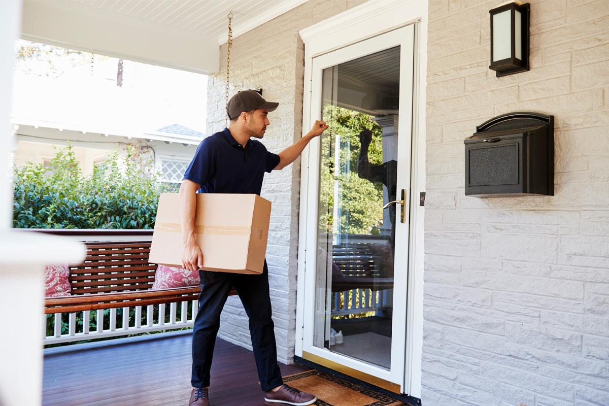 Cost-Effective Solutions: Partnering with Courier Services vs. In-House Delivery — Instant Courier Rates