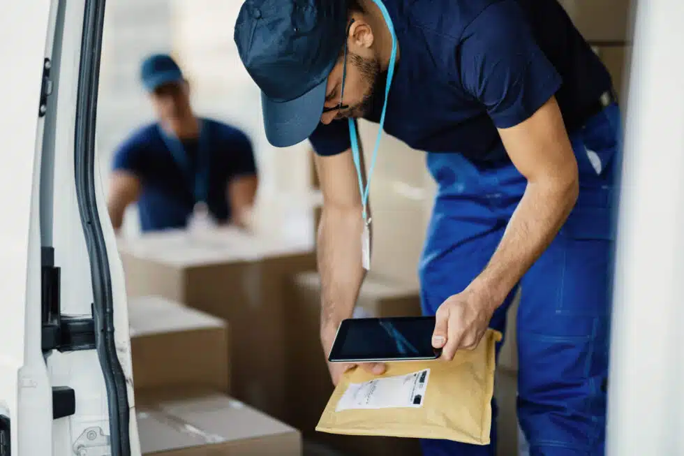 How Couriers Ensure Timely Medical Deliveries — Instant Courier Rates