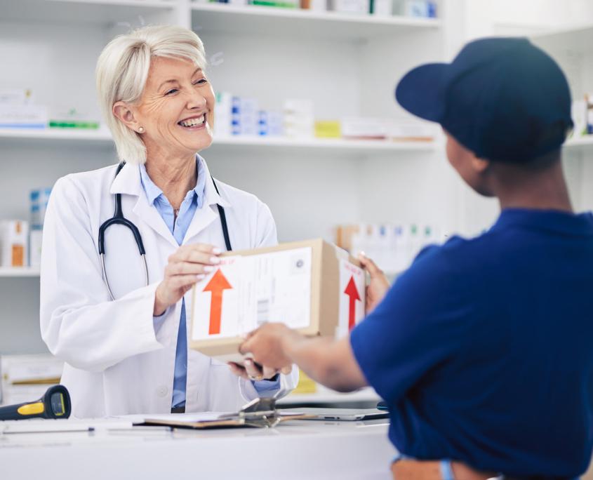 Same-Day Medical Courier vs. FedEx Overnight: What Atlanta Healthcare Businesses Actually Need — Instant Courier Rates