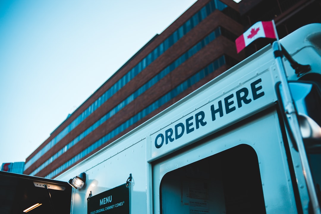 HIPAA Compliant Medical Courier Service in Metro Atlanta: What to Look For — Instant Courier Rates