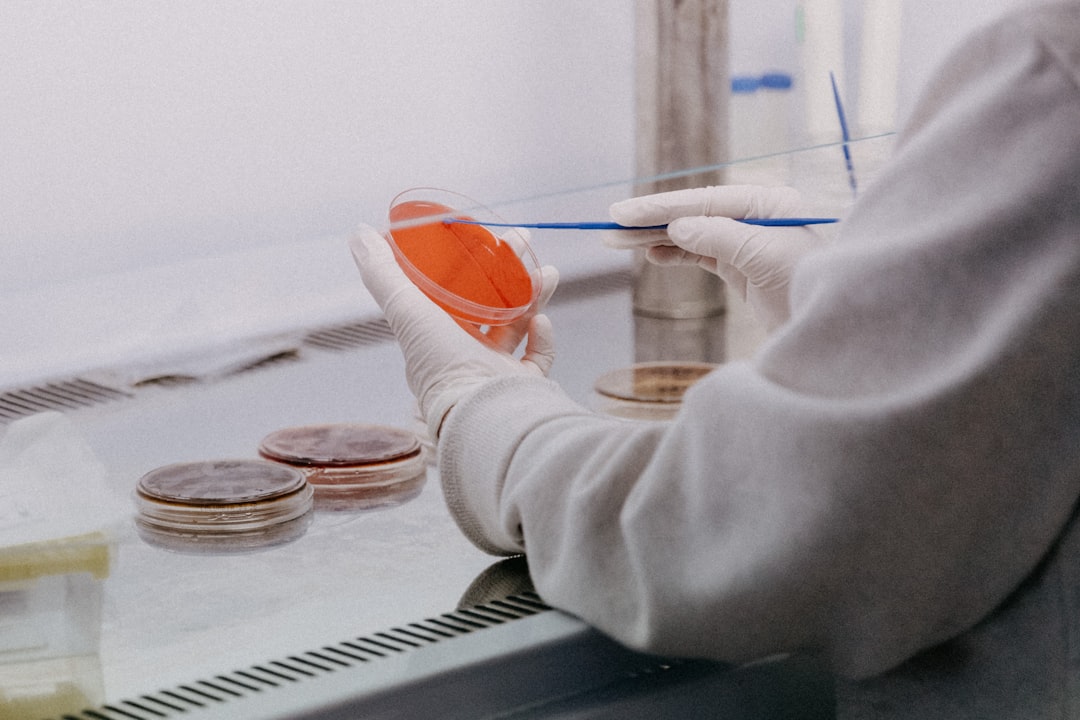 Same-Day Specimen Pickup Cost for Labs in Metro Atlanta — Instant Courier Rates